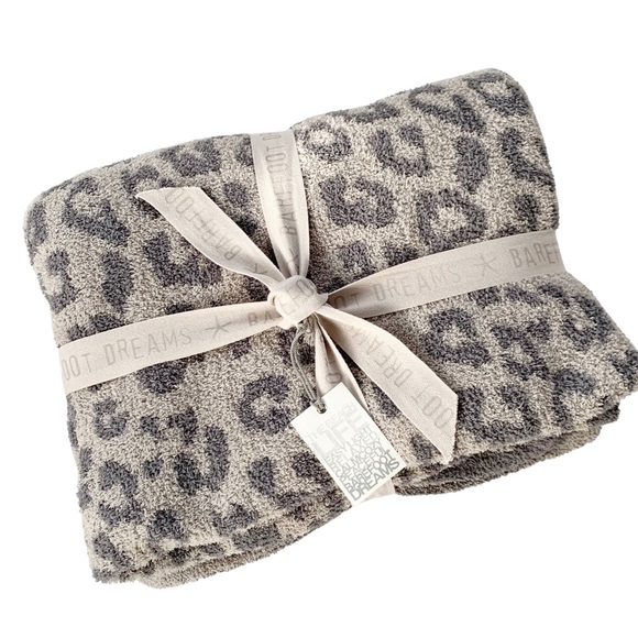 Barefoot Dreams Cozychic Barefoot In The Wild Throw In Linen Warm Gray NWT - Picture 5 of 10